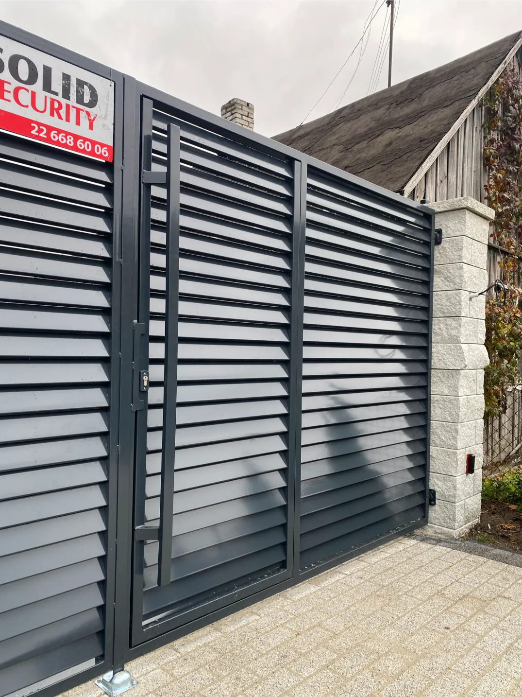 zdjęcie ogrodzenie żaluzjowe